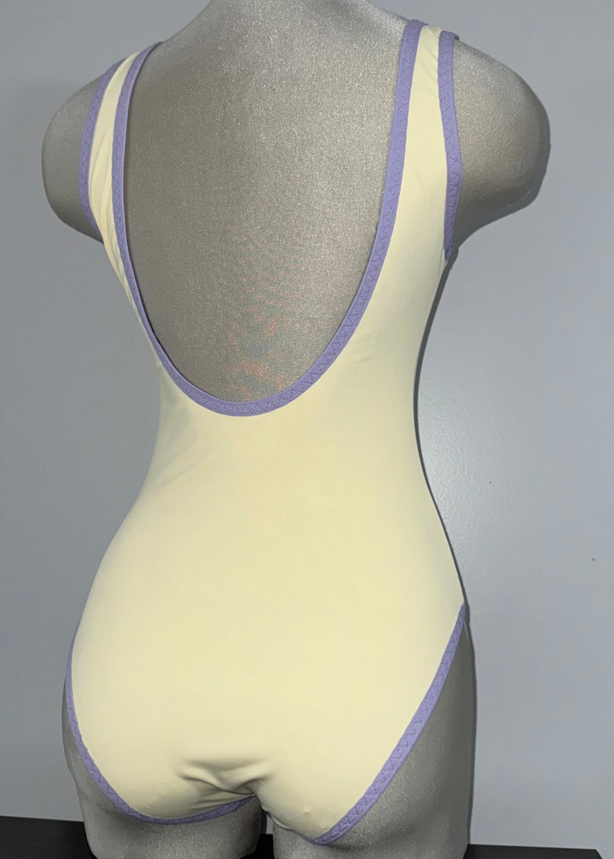 Reversible One Piece - 1 of 1 (SIZE M)